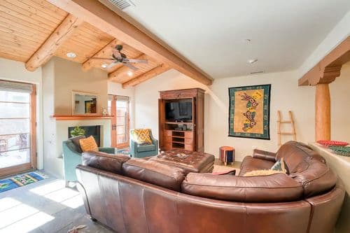 Bijoux Residence - Image 2
