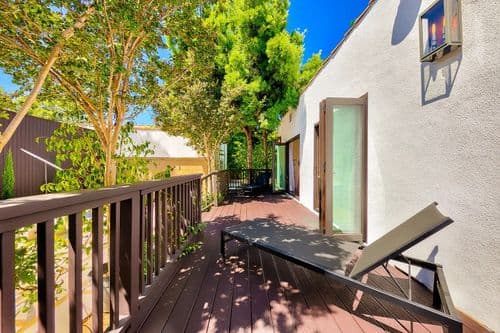 Melrose Oasis - Image 40