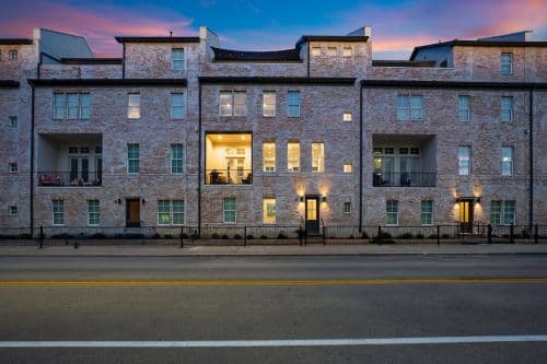 Town Lake Townhouse - Image 37