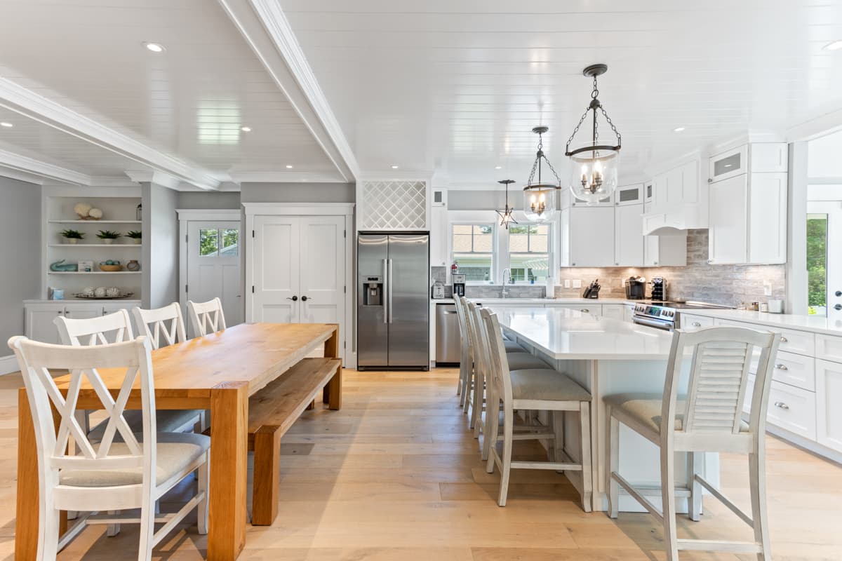 Shore Daze - Image 13