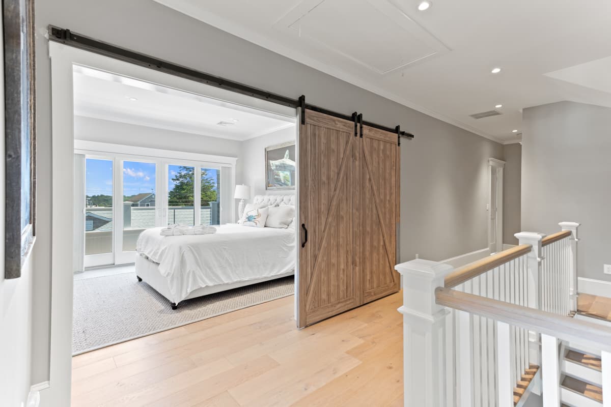 Shore Daze - Image 25