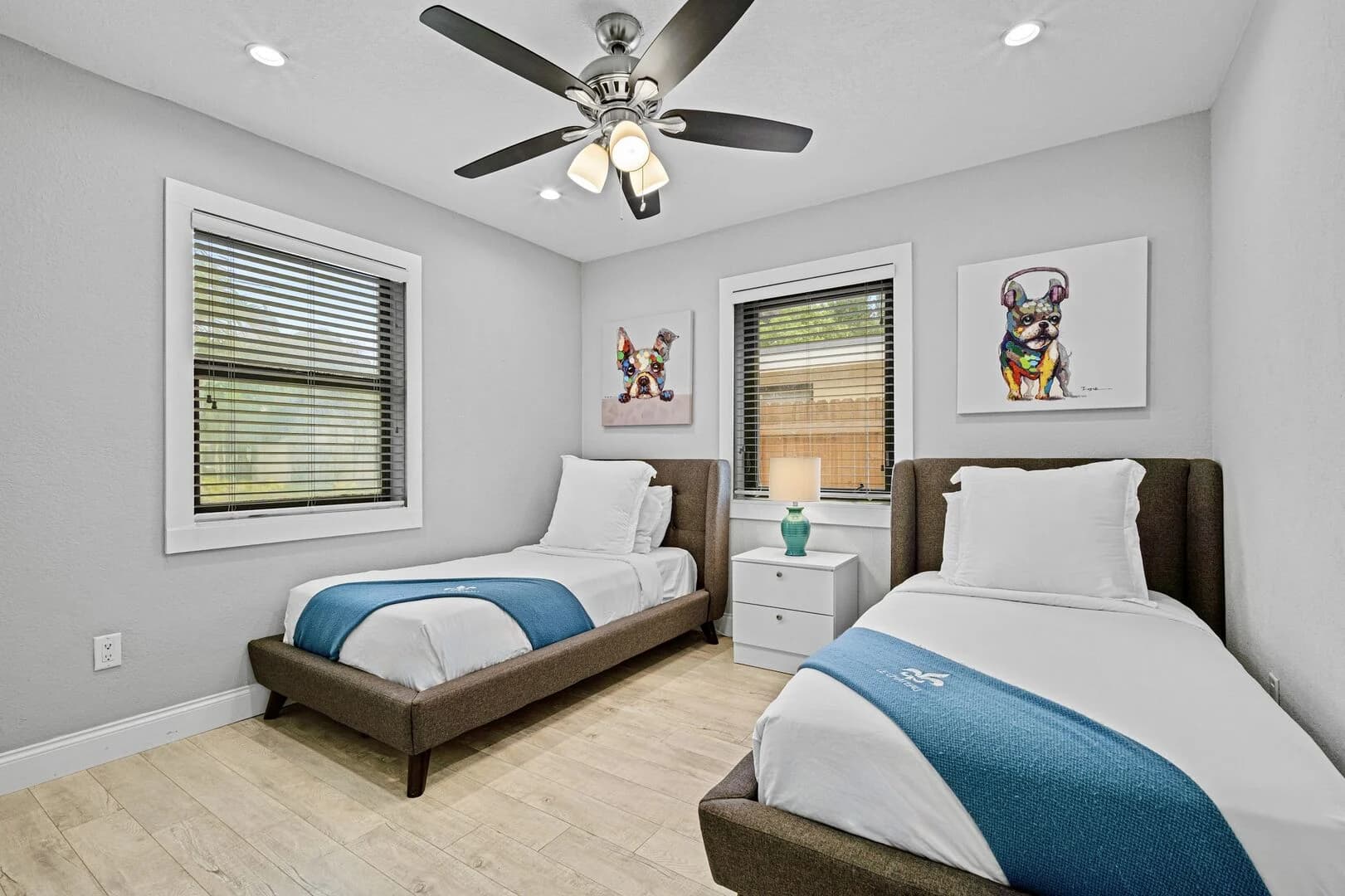 Wilton Manor - Image 21