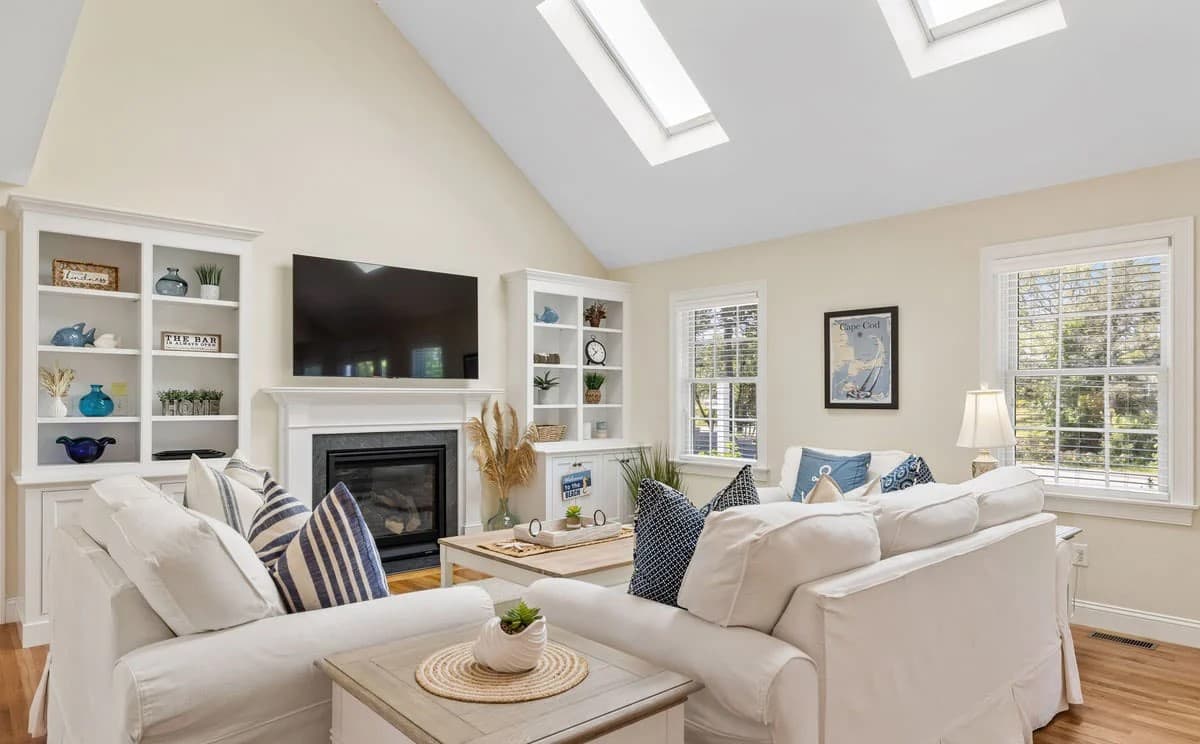 Barefoot Bungalow - Image 5