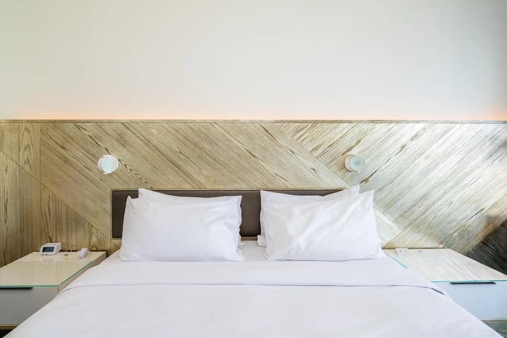 Horizon Condo #2108 - Image 29