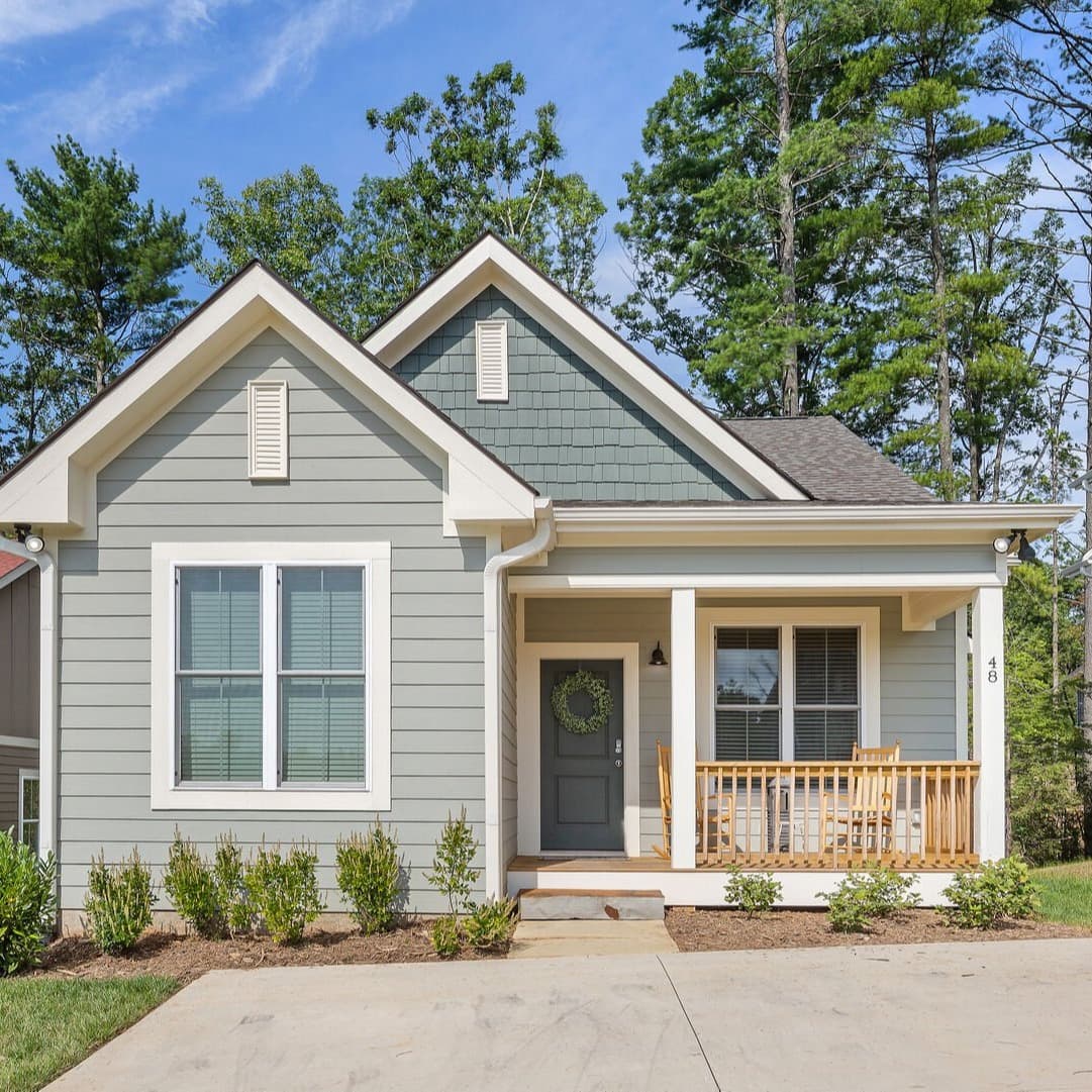 Magnolia Mountain Home