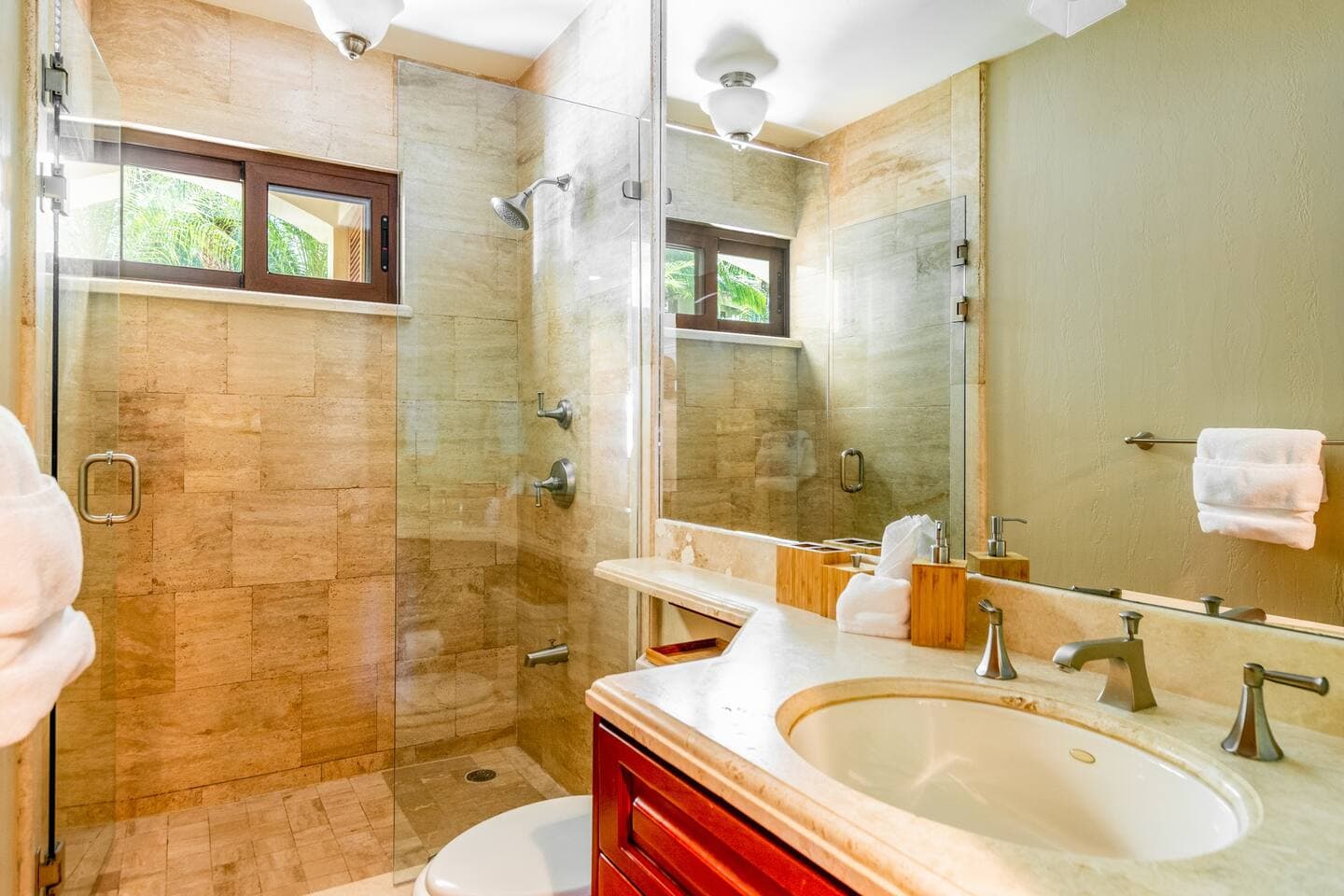 Palms Mansion - Image 29