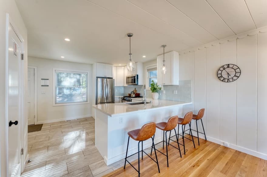 West Shore Lake House - Image 12