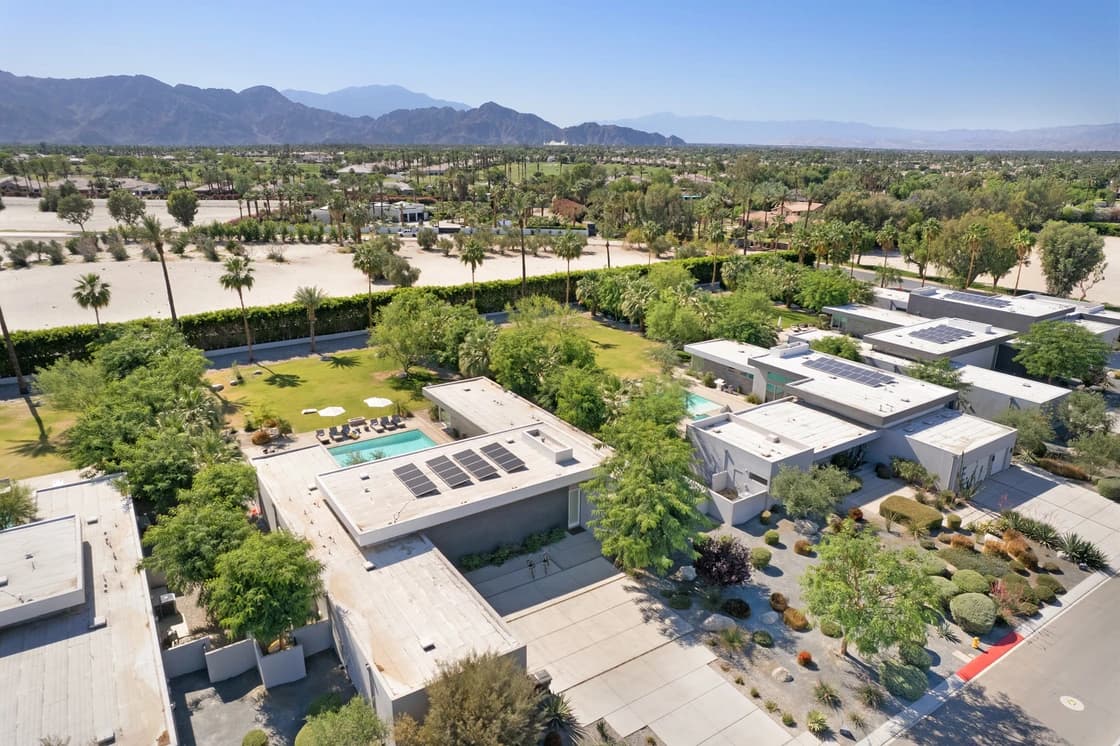 Polo Villas Paradise - Image 3