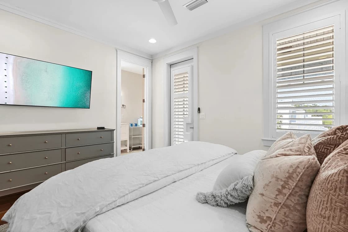 Sun Kissed - Image 12