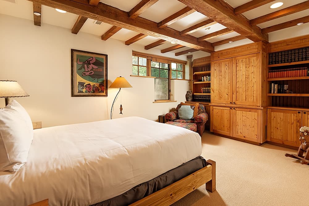 Park Avenue Residence #101 - Image 7