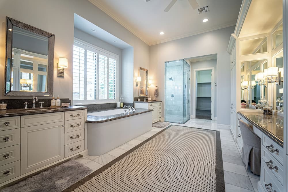 Man O Man - Image 84