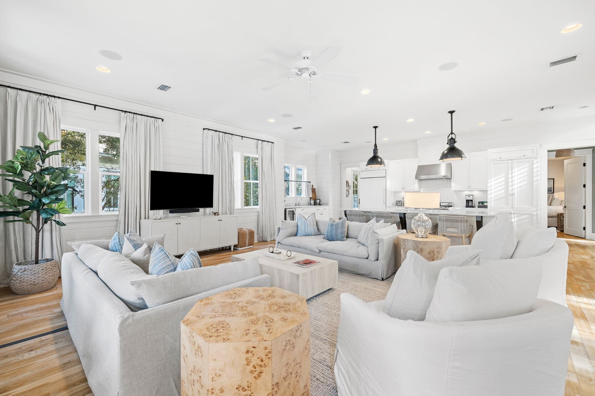 Sunflower Place - Image 2