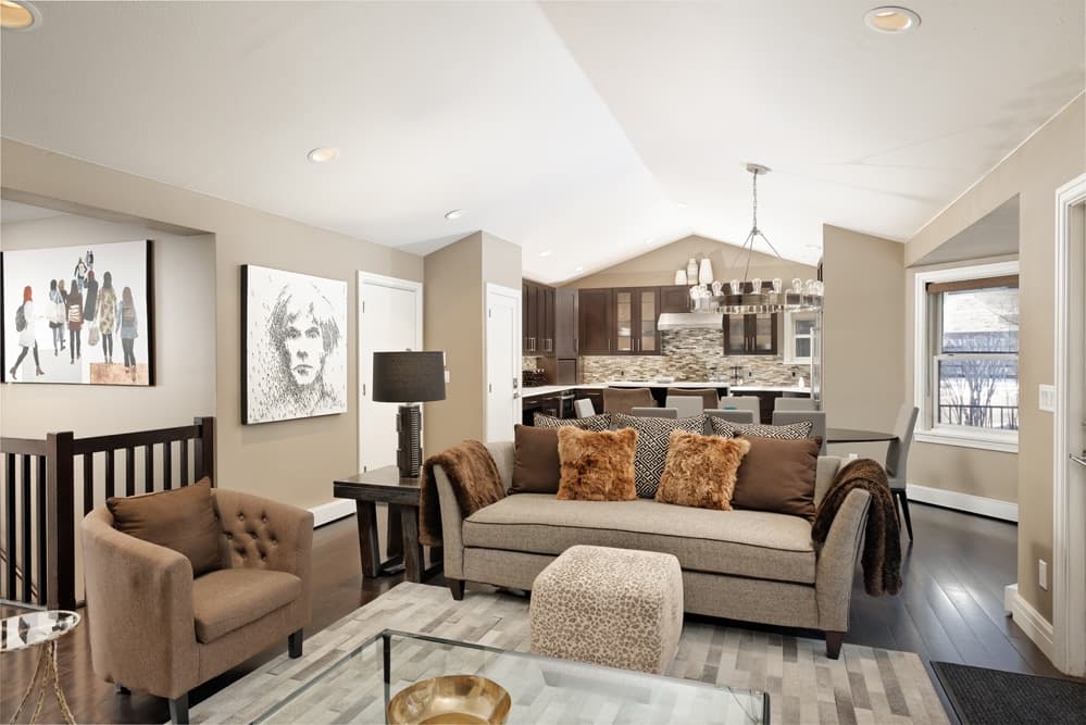 Park Avenue Residence #107 - Image 4