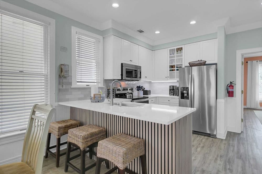 Grand Pavilion #109 - Image 5