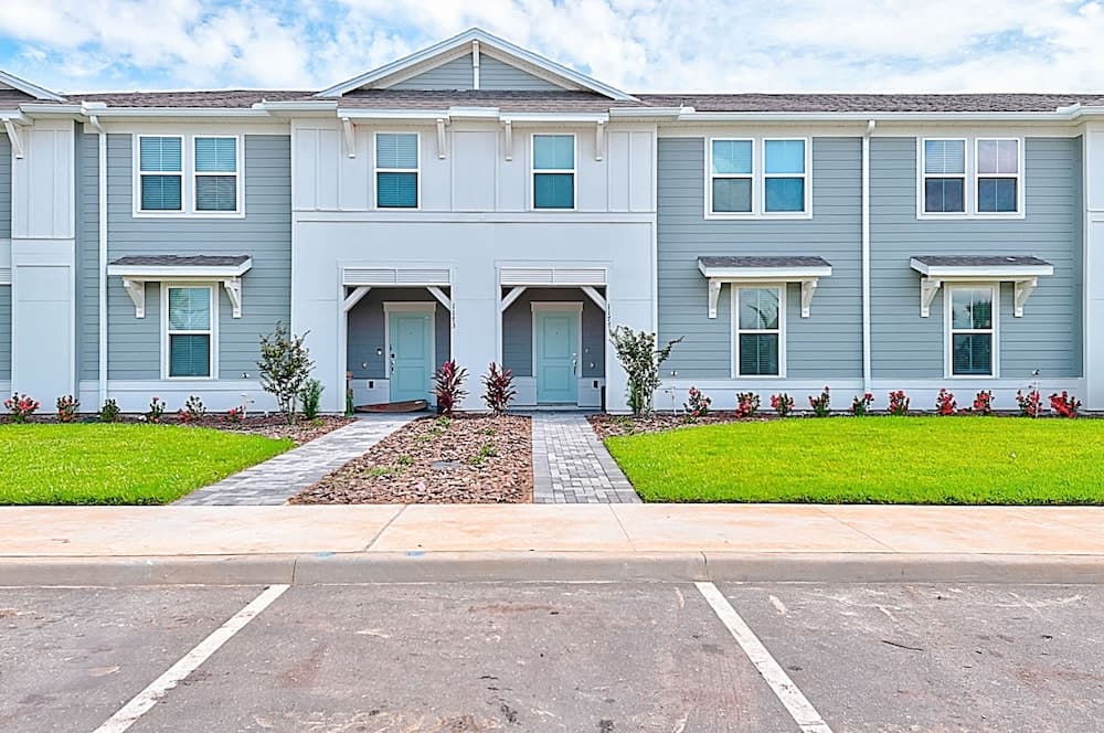 Fantastic Family #1177 - Image 3