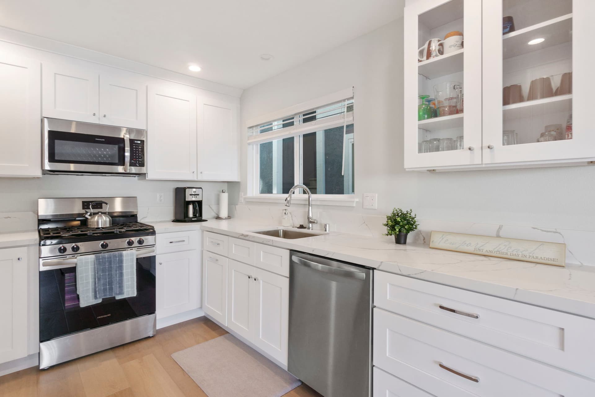 Surfside Oasis - Image 11