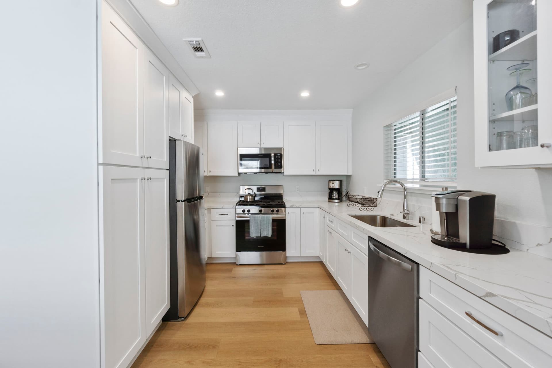 Surfside Oasis - Image 22