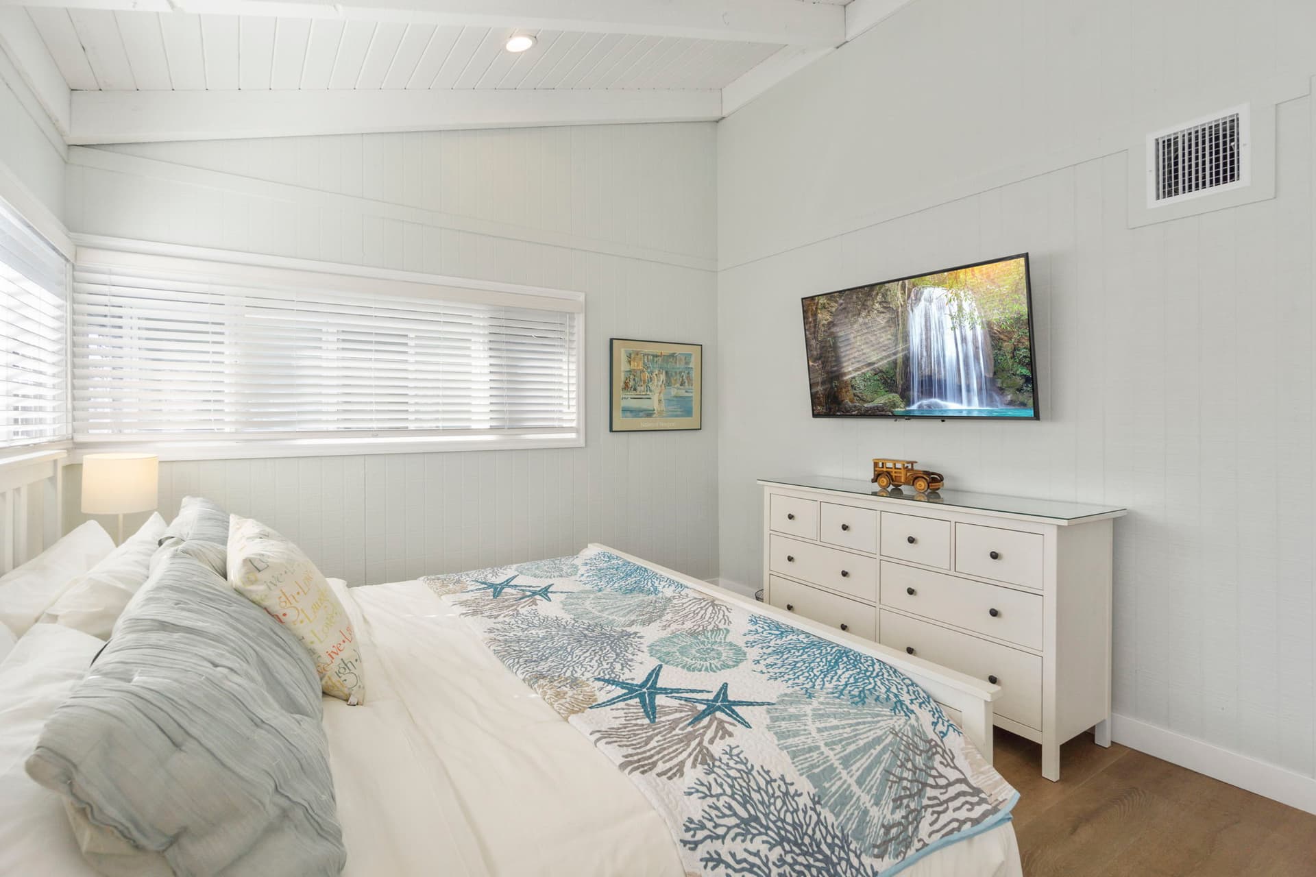 Surfside Oasis - Image 27