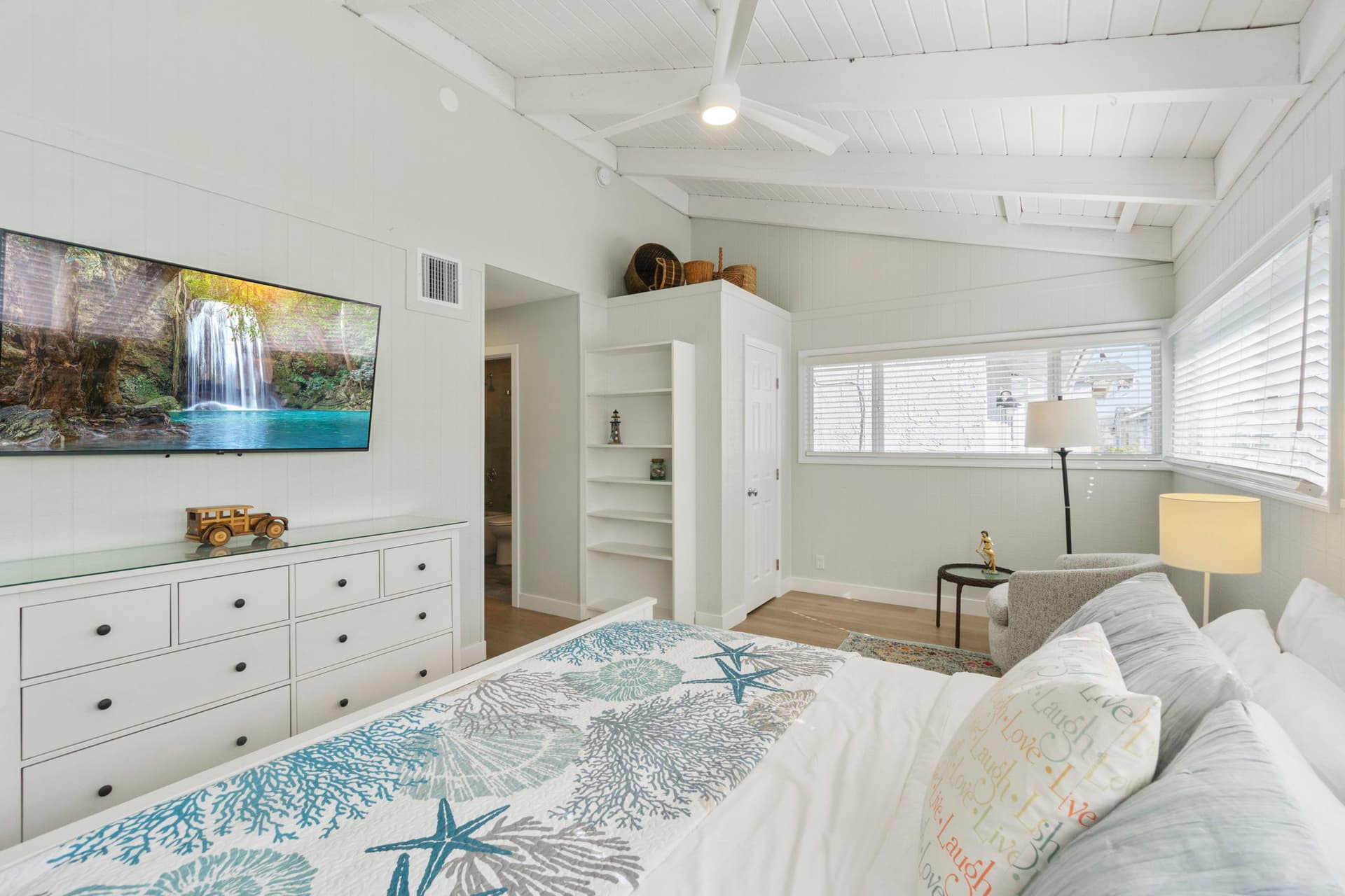 Surfside Oasis - Image 29