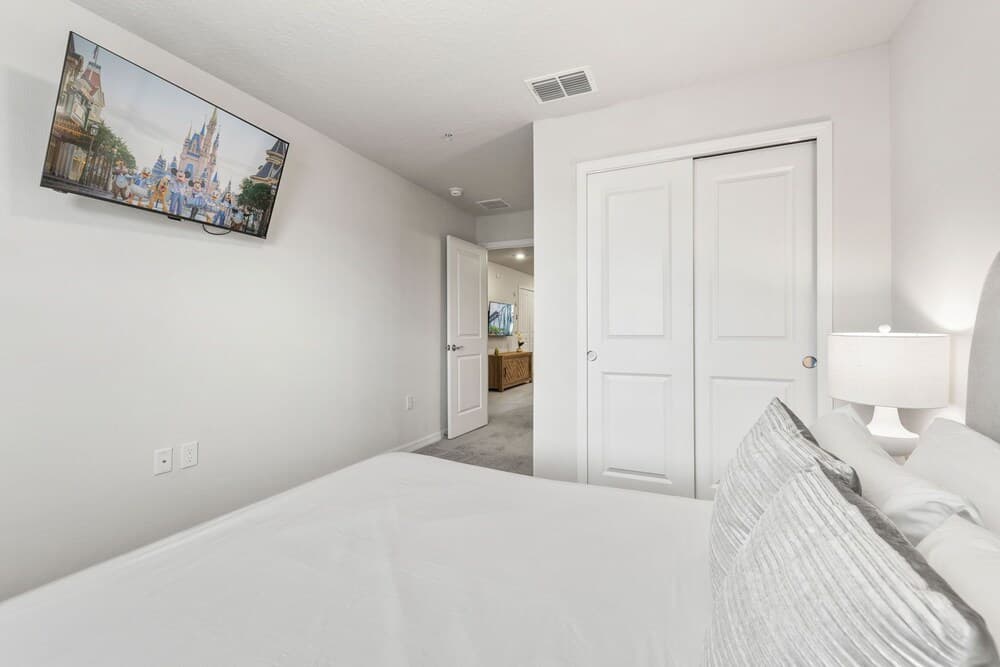 Blue Island #1264 - Image 27