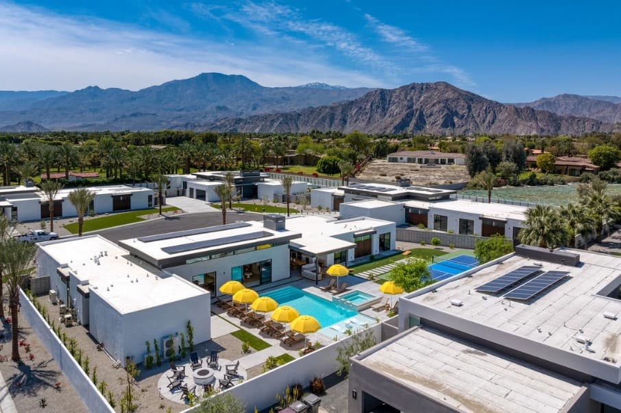 Polo Villa #18 - Image 1