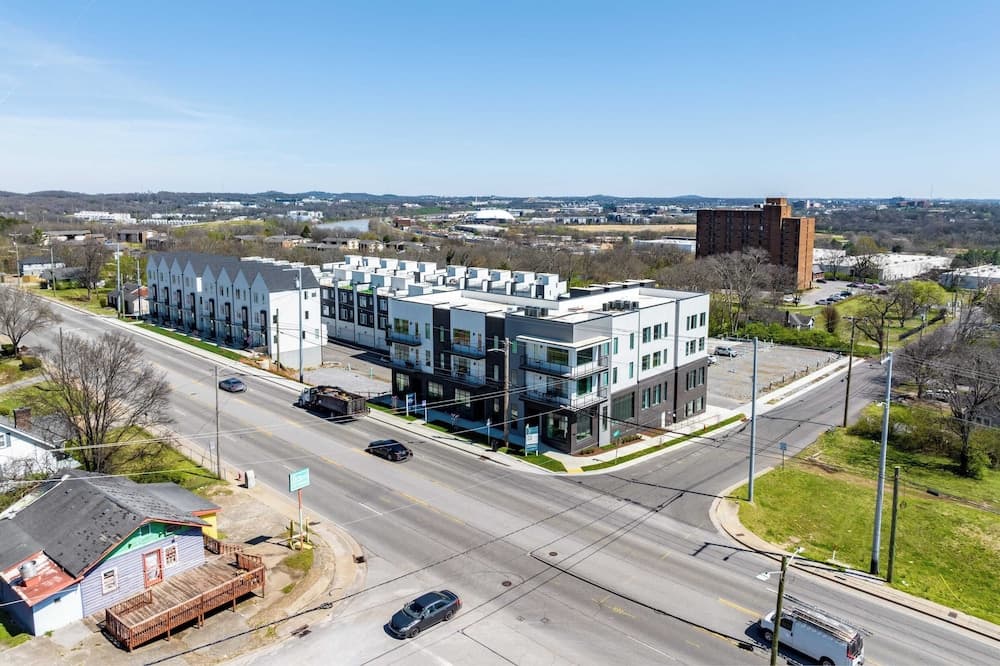 Kinfolk Quarters - Image 2