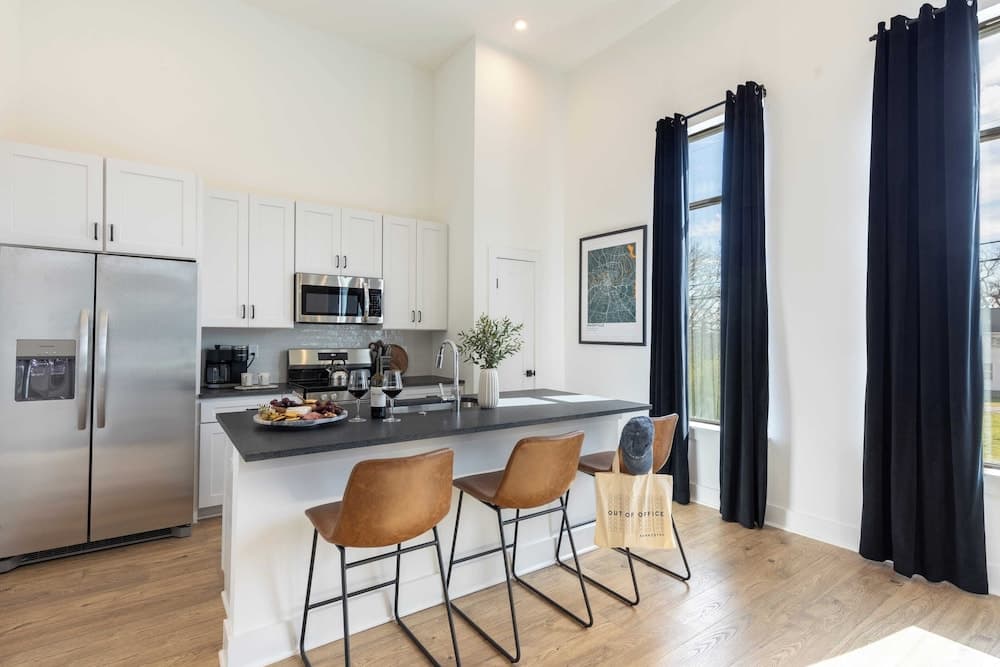 Kinfolk Quarters - Image 7