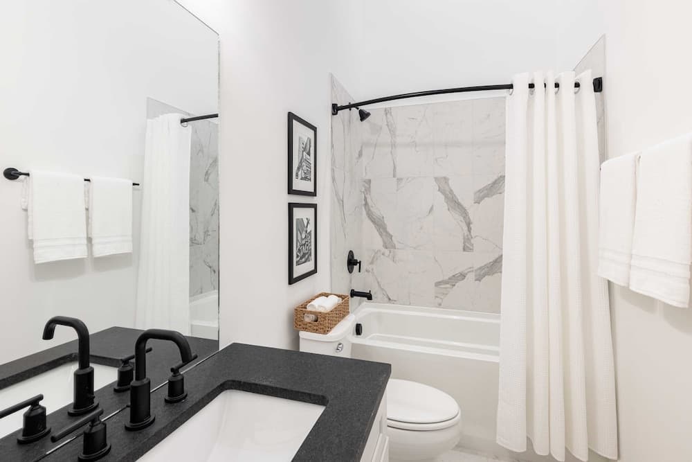 Kinfolk Quarters - Image 11