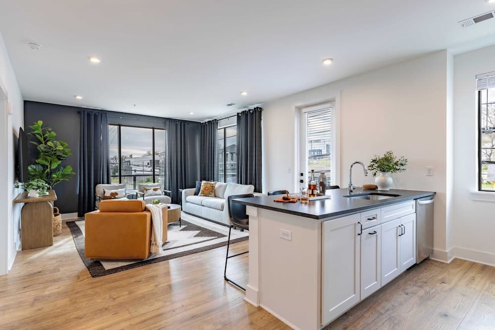 Kinfolk Quarters - Image 15