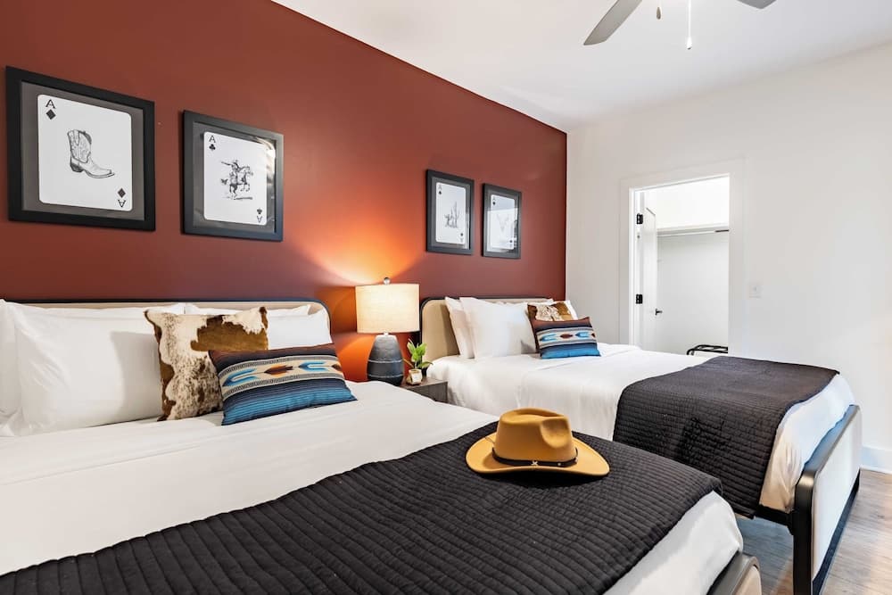 Kinfolk Quarters - Image 30