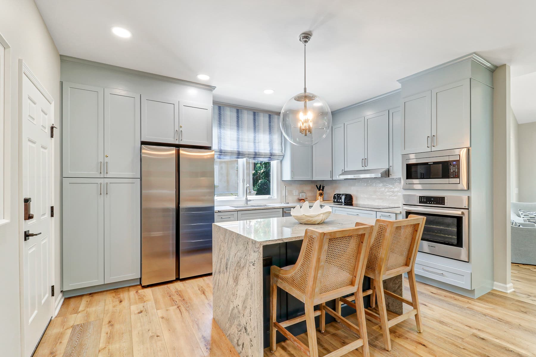 Sea Lane Retreat - Image 5