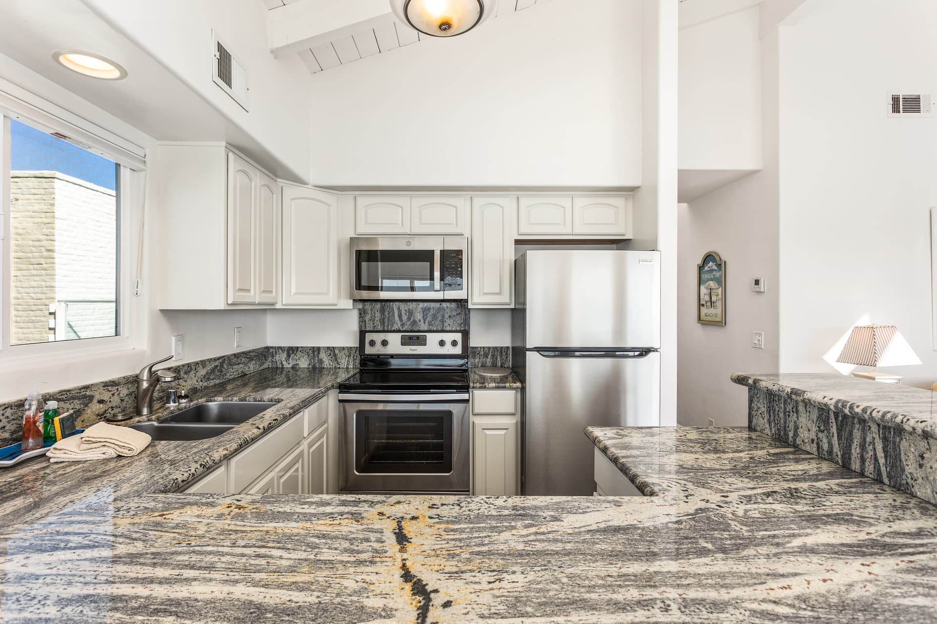 Sea Star Entire Home - Image 43