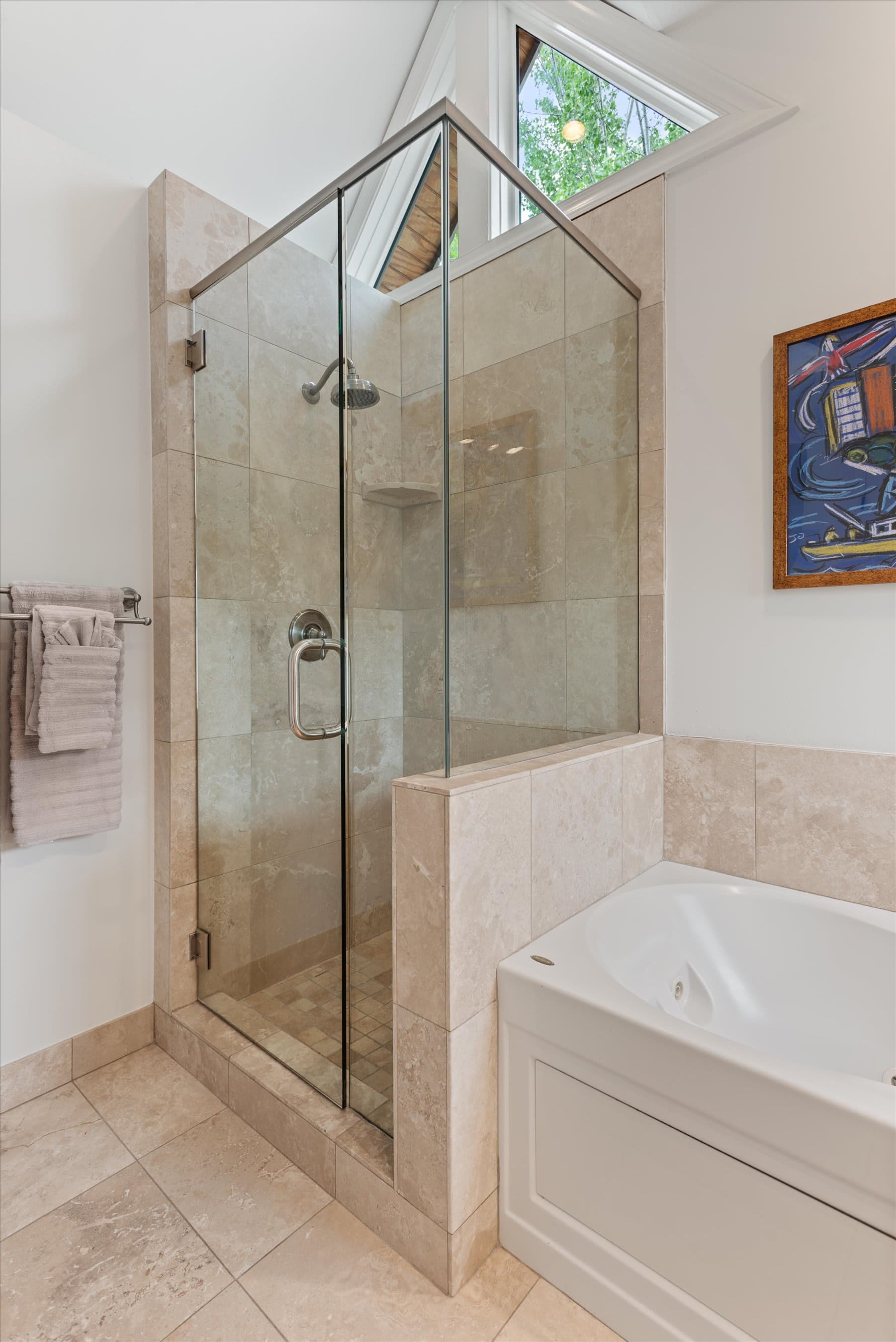 Apres Serene Lodge - Image 15