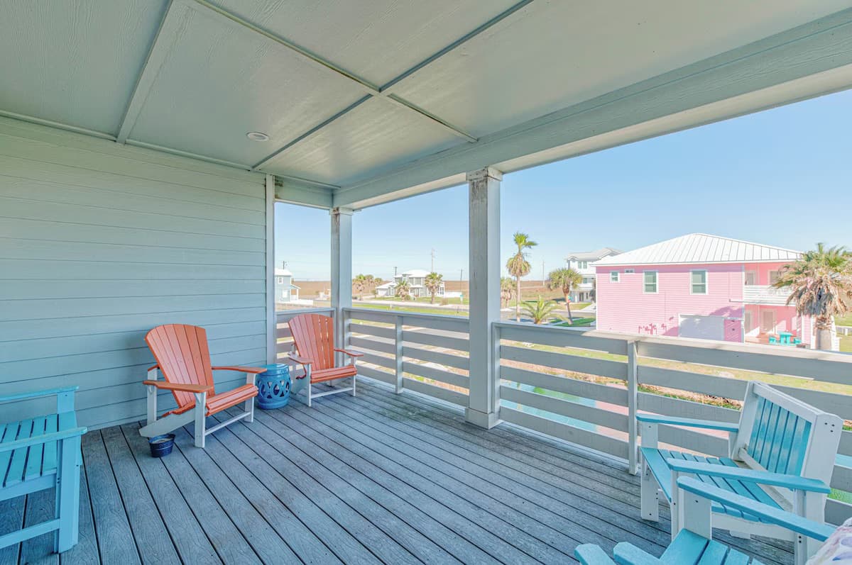 Postcard From Paradise - Image 27