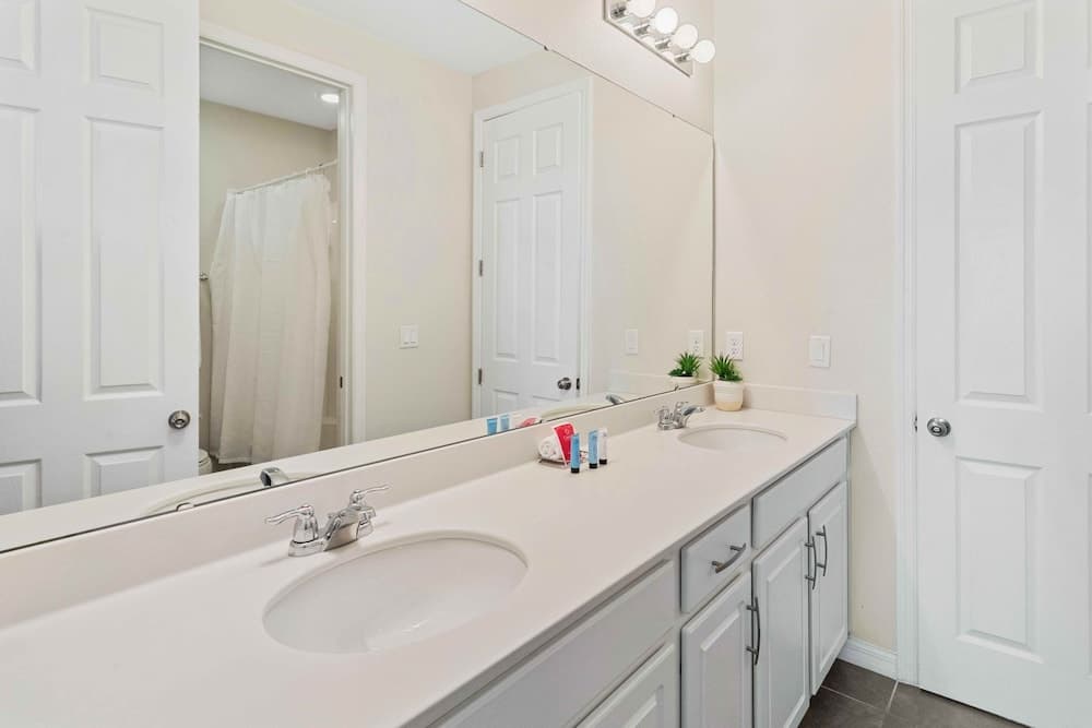 Nassau Villa #1512 - Image 35