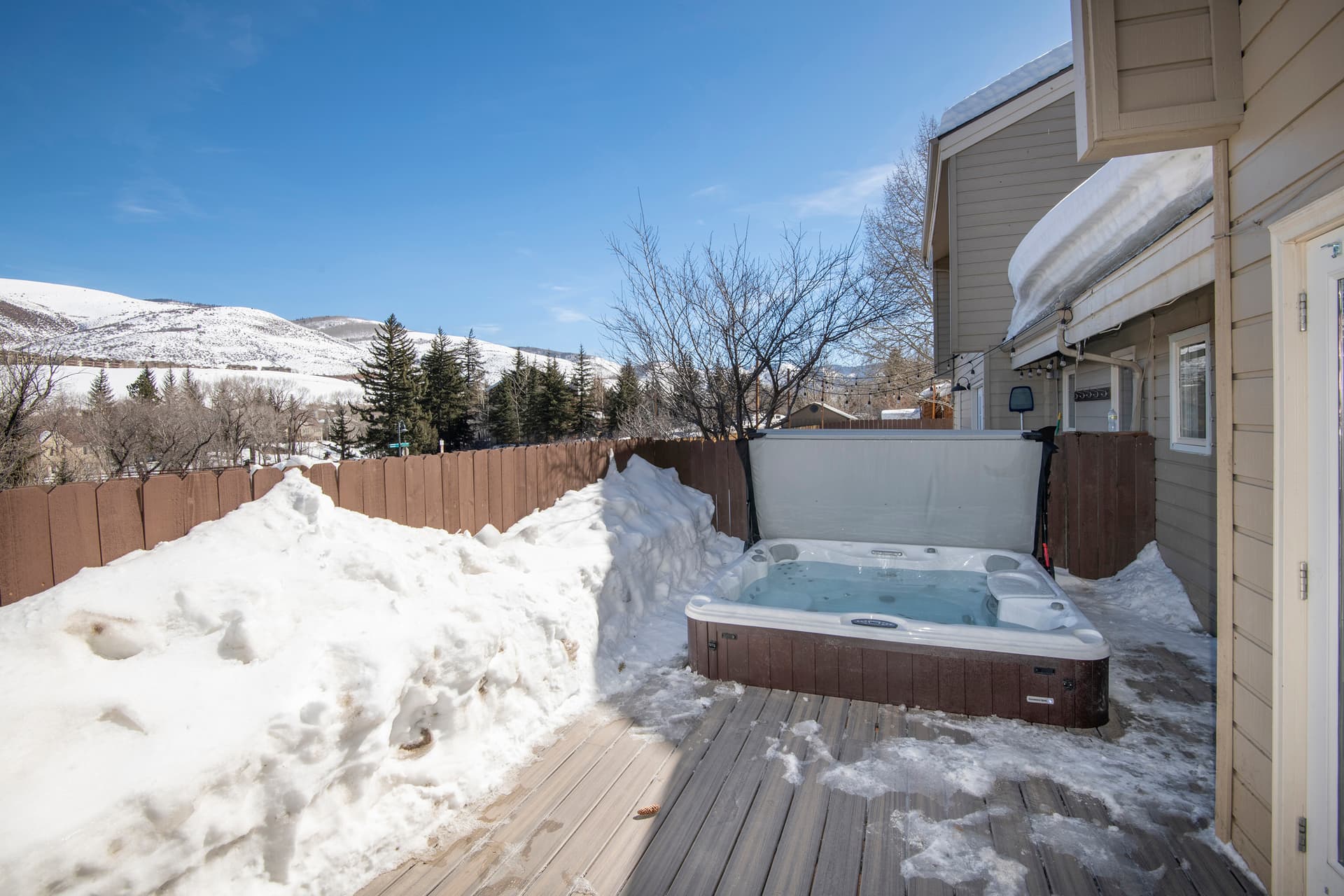 Deer Boulevard House - Image 31