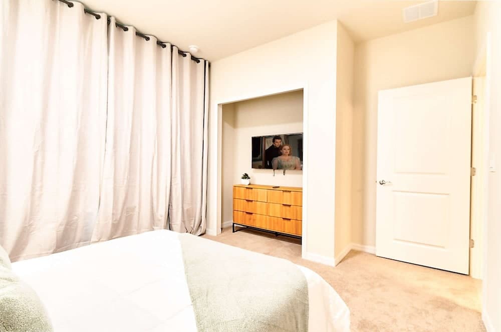 Dream Vacation #16037 - Image 11