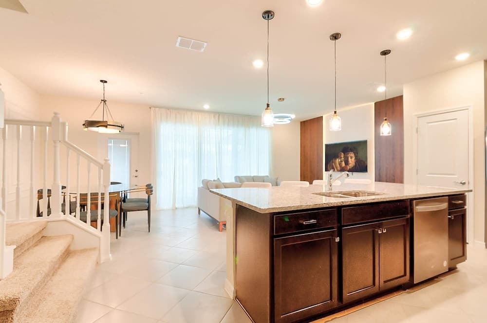 Dream Vacation #16037 - Image 12