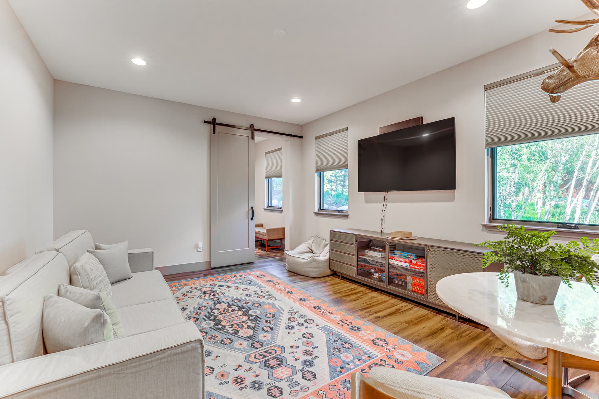 Ridgeview Retreat - Image 9