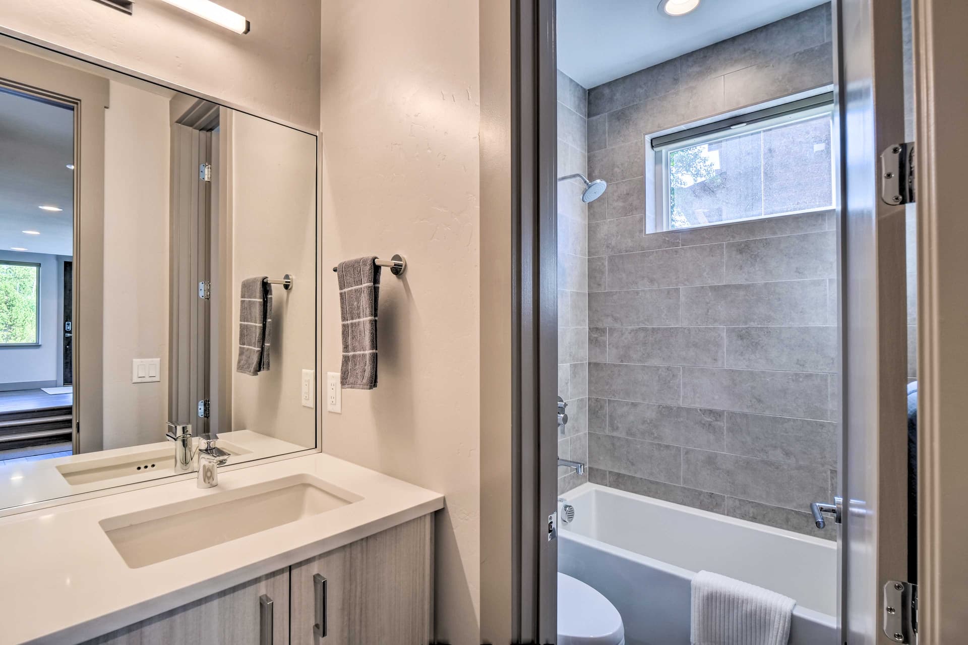 Ridgeview Retreat - Image 27