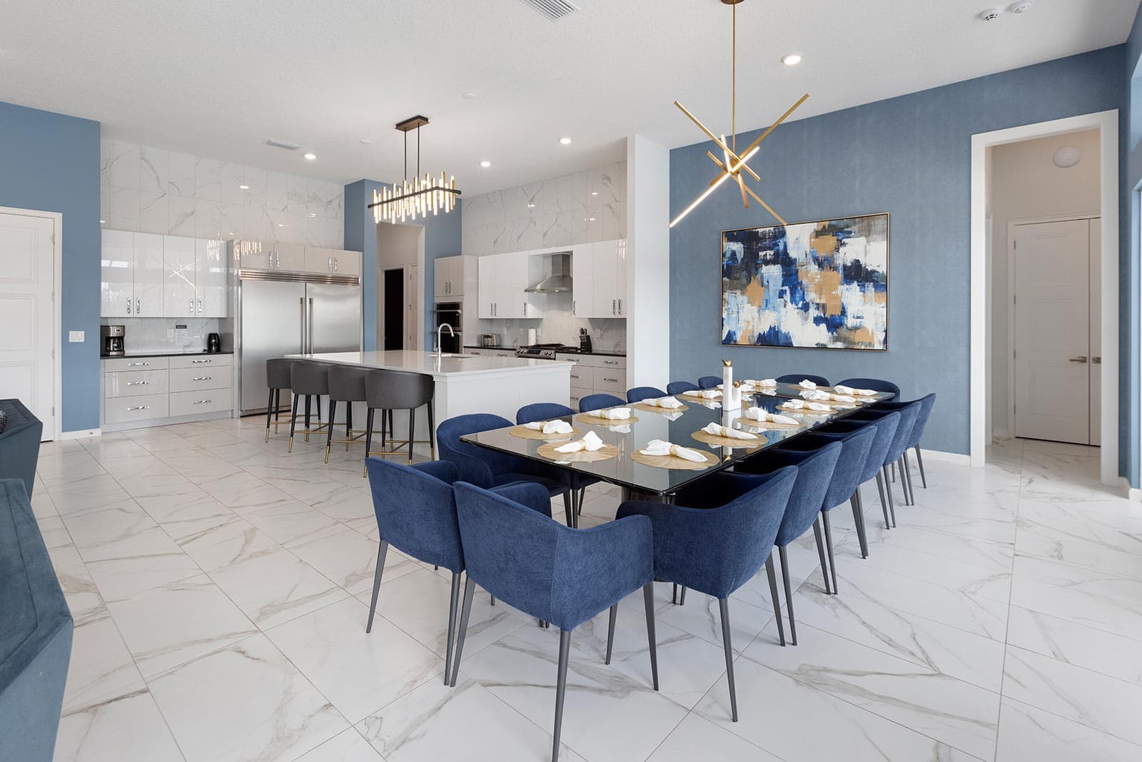 Cosmopolitan Coop - Image 4