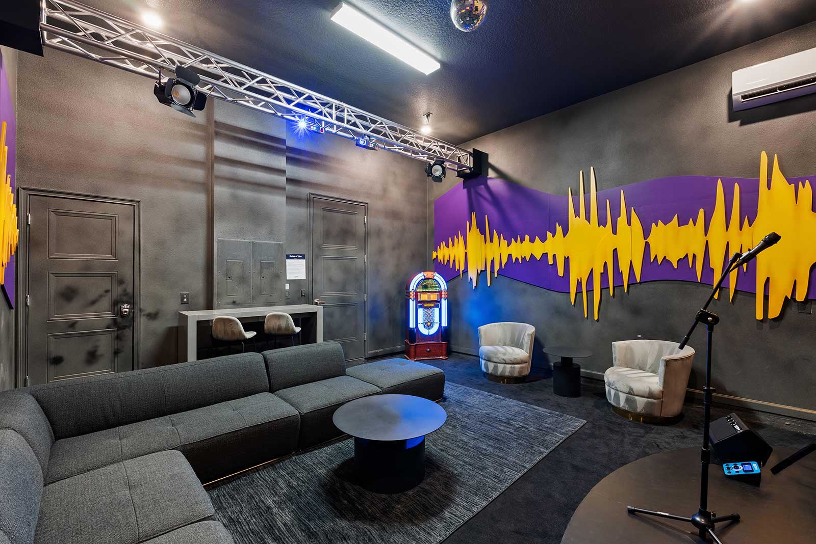 Lollipop Lane - Image 21