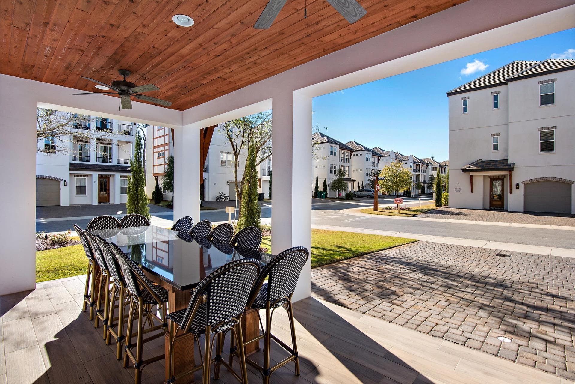 Front Porch Manor - Image 50