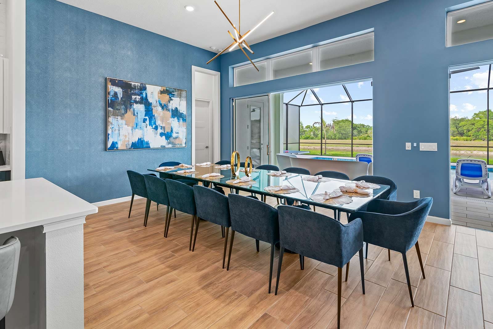 Luxury League - Image 4