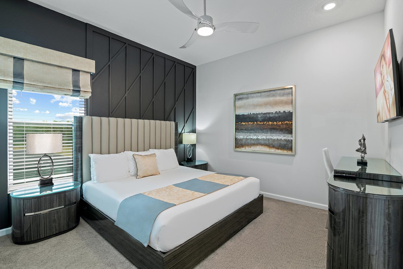 Luxury League - Image 33