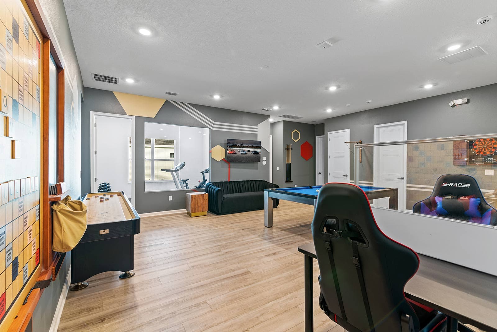 Bounce House - Image 22