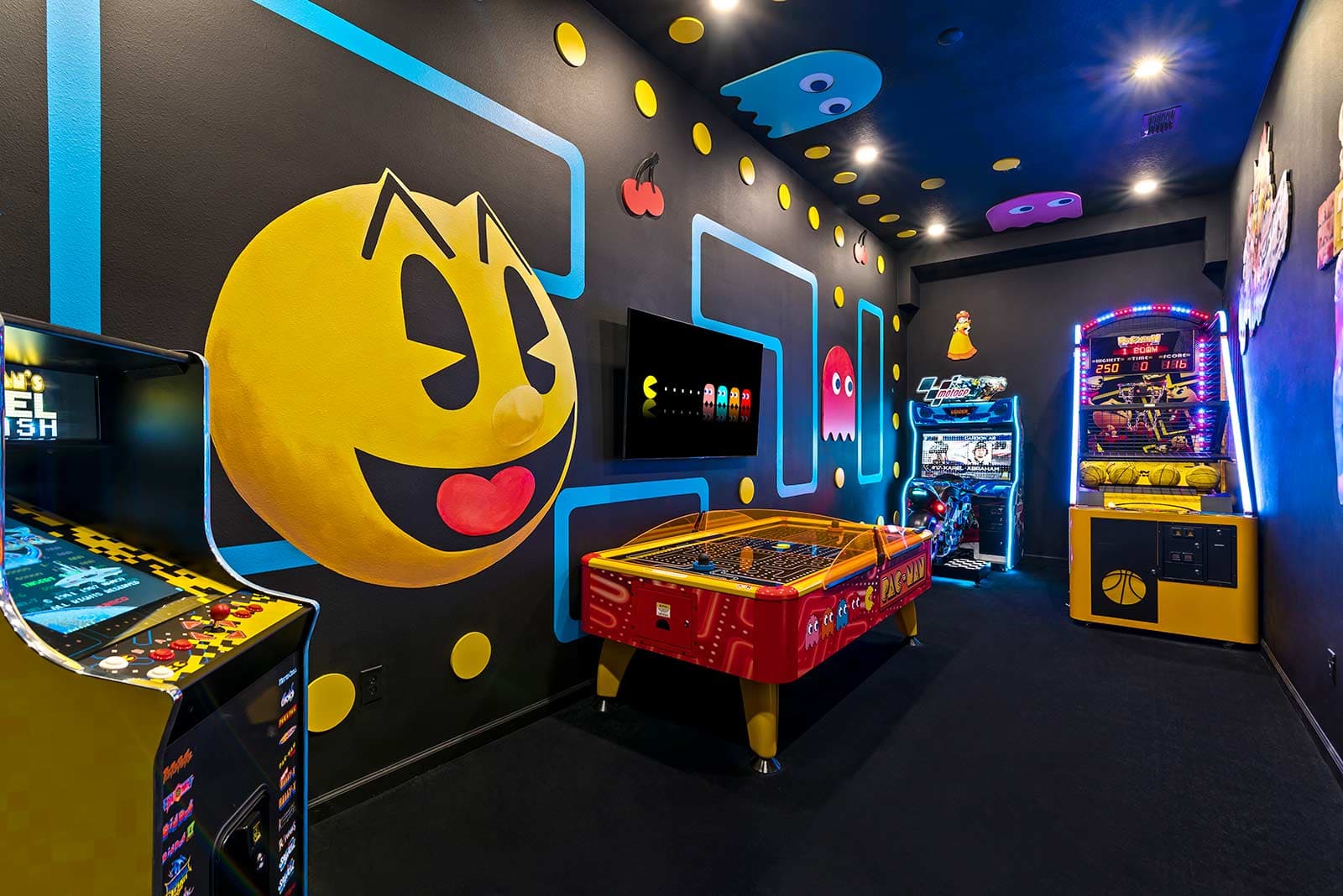 Champion's Clubhouse - Image 7