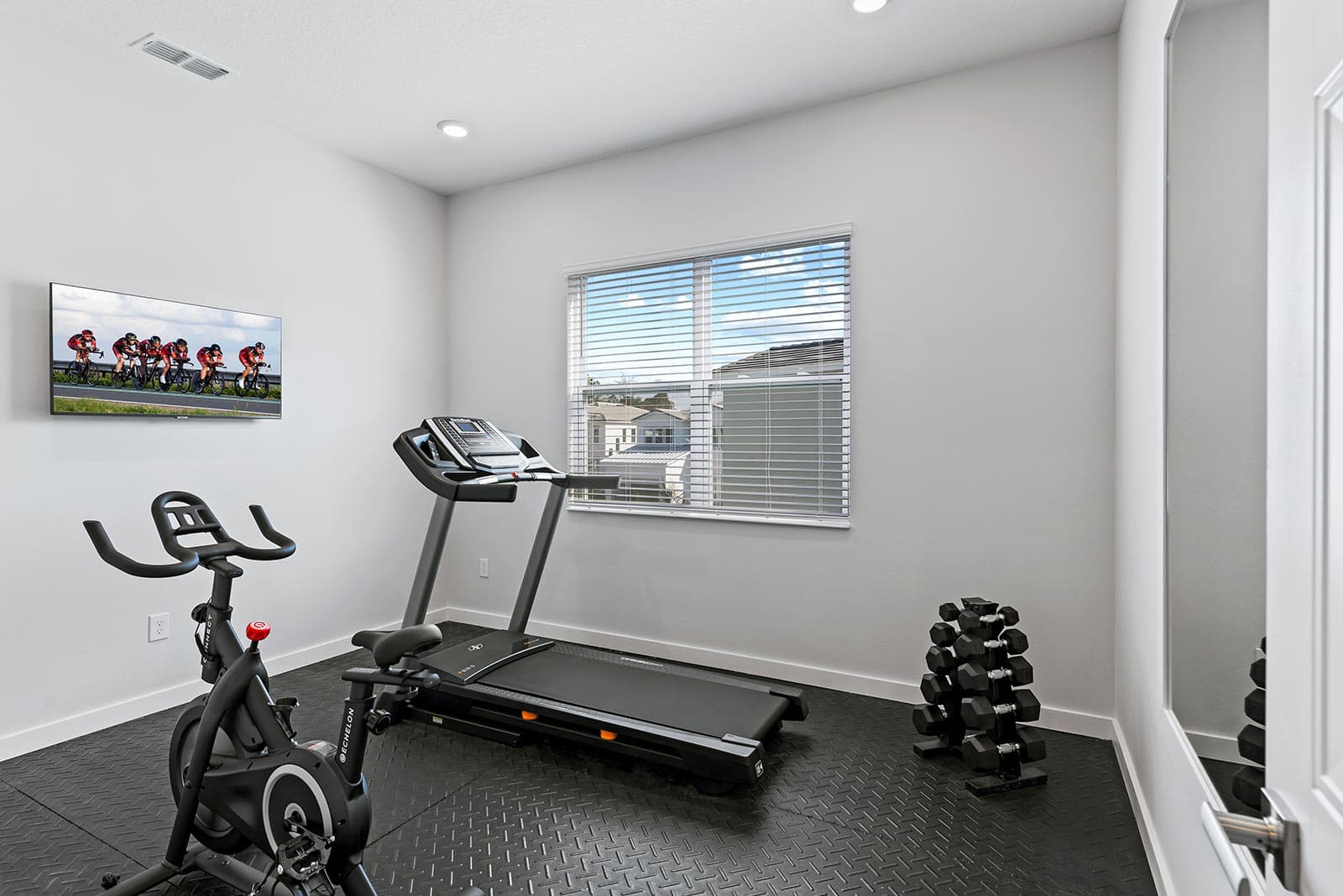 Champion's Clubhouse - Image 25