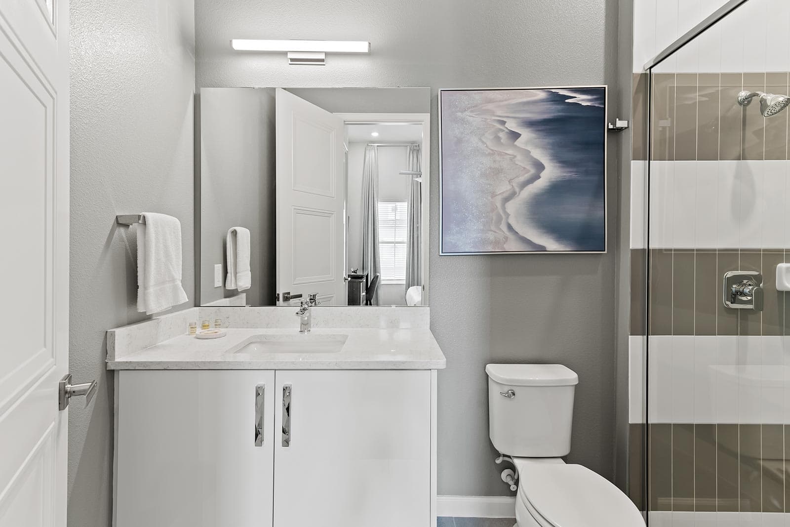 Aquatic Abode - Image 35