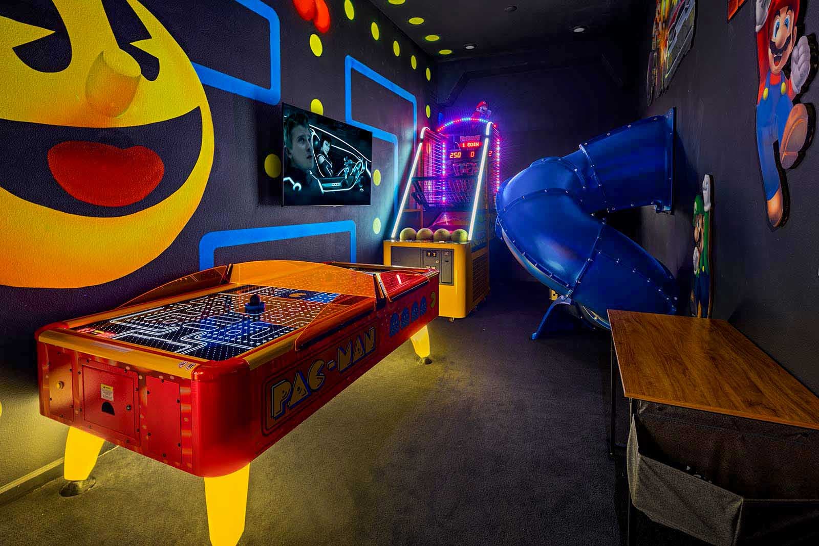 Superhero Estate - Image 8